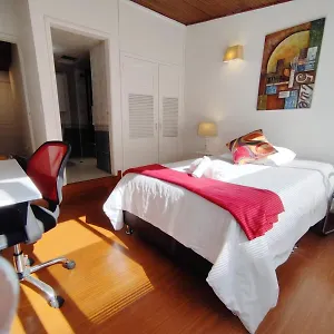 https://unicentro-bano-y-balcon-privado-independiente.hotels-bogota.net